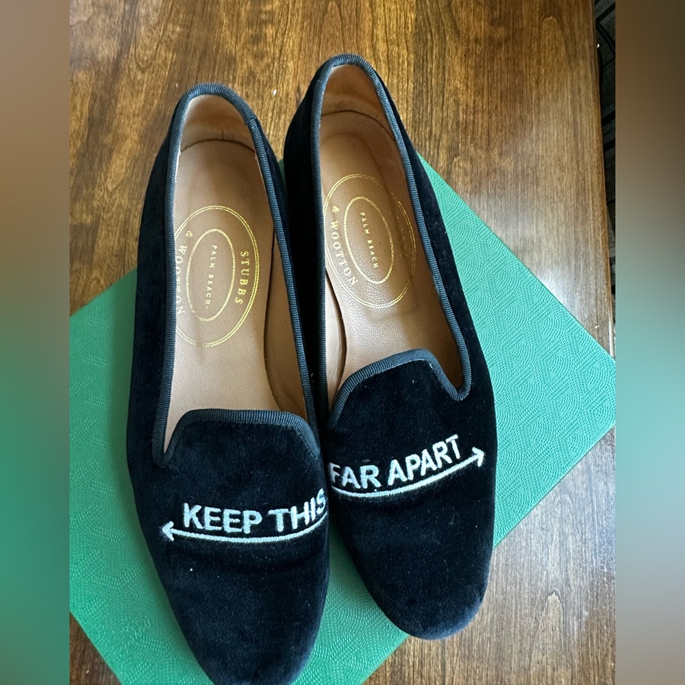 Stubbs & Wootton Black Embroidered Velvet Loafers